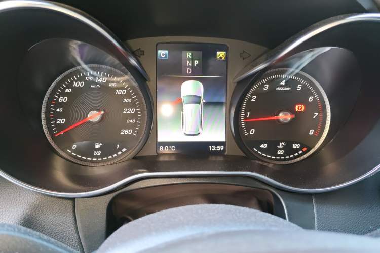 Used Mercedes-Benz GLC 2019 GLC 260 4MATIC Luxury Model