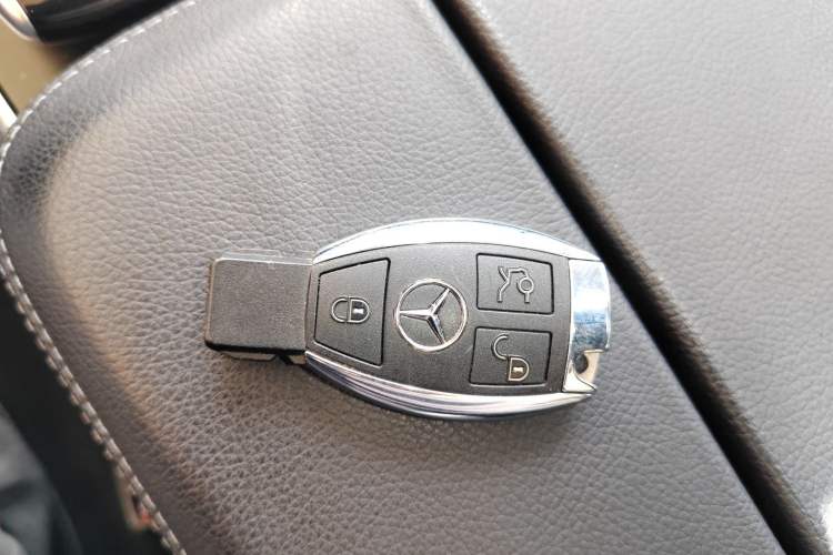 Used Mercedes-Benz GLE Coupe 2017 GLE 400 4MATIC Coupe SUV Vehicle Key