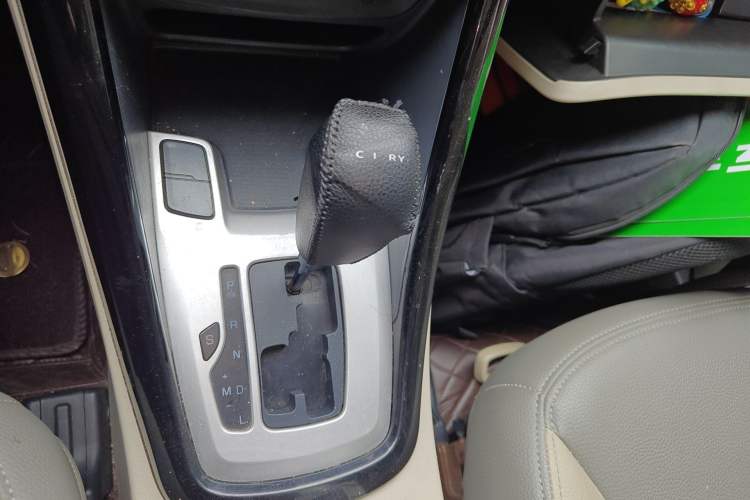 Used Chery Tiggo 5 2014 2.0L CVT Family Deluxe Edition Gear Lever