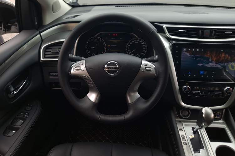Used Nissan Murano 2021 2.5L XL Two-Wheel Drive Smart Connect Luxury Edition Steering Wheel