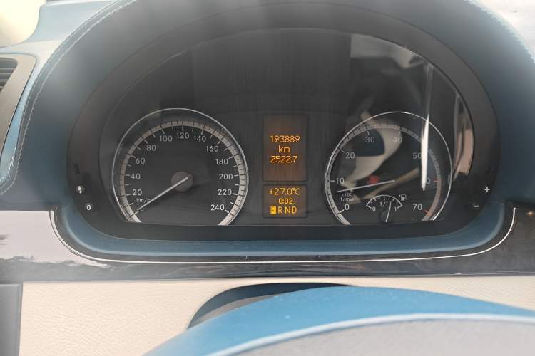 Used Mercedes-Benz Viano 2013 3.0L Comfort Edition Instrument Cluster