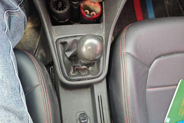 Used Volkswagen Santana 2015 1.4L Manual Fashion Edition Gear Lever