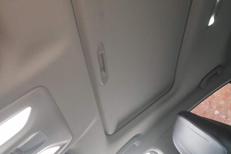 Used Changan UNI-V iDD 2023 ZhiDian iDD 1.5T 113km Smart & Fun Version
