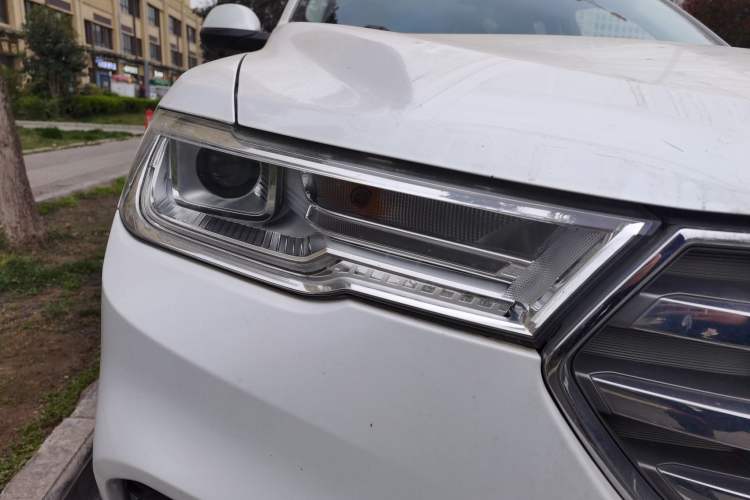 Used Haval H6 2017 Blue Label 2.0T Automatic Two-Wheel Drive Smart Edition
