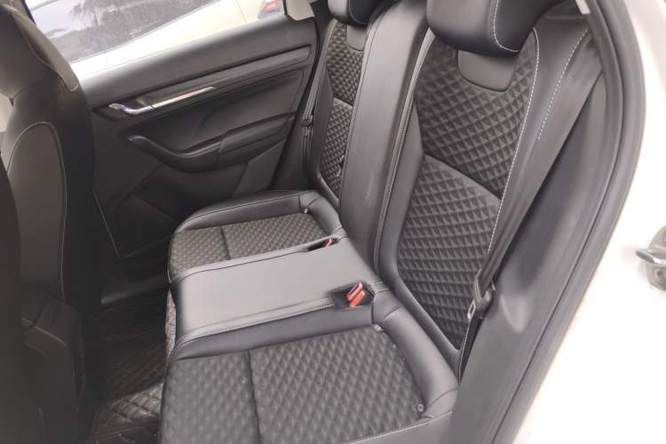 Used Skoda Kamiq 2018 1.5L Automatic Comfort Edition China VI Standard Left Rear Seat