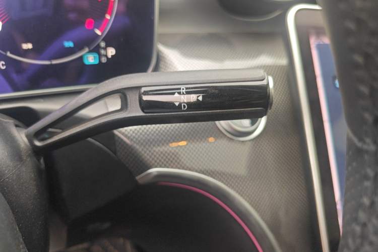 Used Mercedes-Benz C-Class 2022 Restyled C 260 L Sport Edition Gear Lever