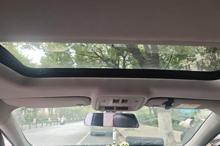 Used Chevrolet Cruze 2018 320 Automatic Pioneer Sunroof Edition