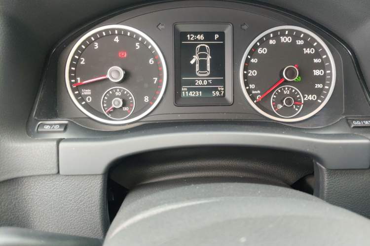 Used Volkswagen Tiguan 2013 1.8 TSI Automatic Two-Wheel Drive Comfort Edition Odometer Close Up