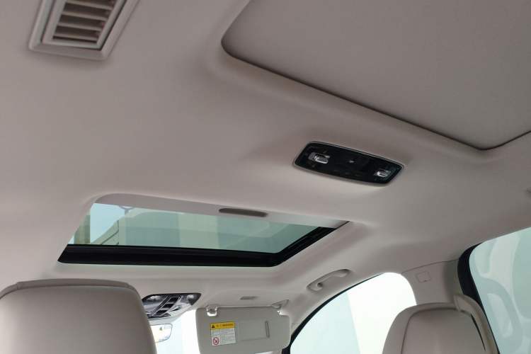 Used Roewe iMAX8 New Energy 2022 Golden Edition Headliner