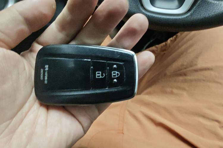 Used Toyota RAV4 2021 2.0L CVT Two-Wheel Drive Fashion Edition