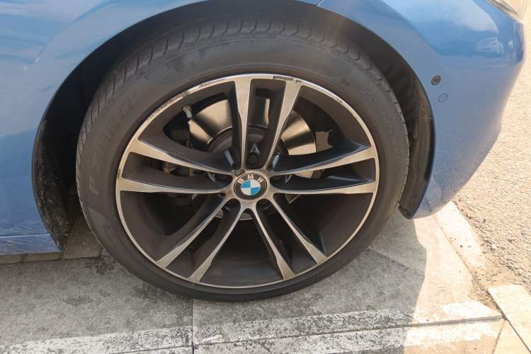 Used BMW 3 Series GT 2019 330i xDrive M Sport Night Edition Right Front Wheel Hub