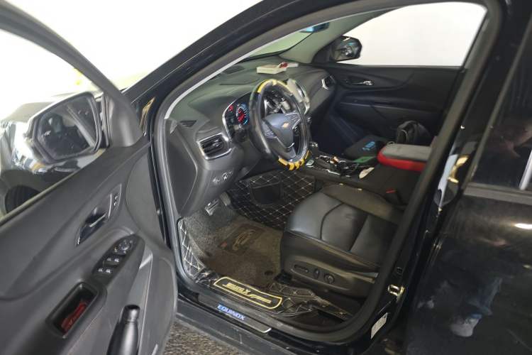 Used Chevrolet Equinox 2018 RS 550T Automatic All-Wheel-Drive Boundary Edition
