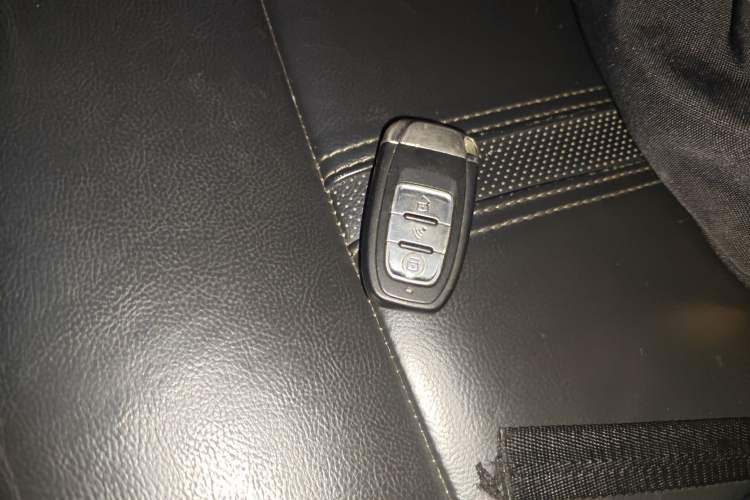 Used Peugeot 3008 2013 2.0L Automatic Trend Edition
