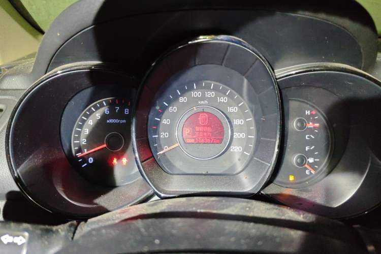 Used Kia K2 2012 Hatchback 1.6L AT Premium
