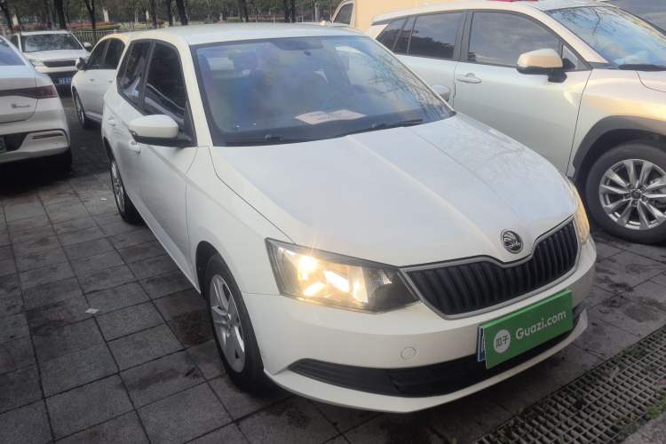 Used Skoda Fabia 2017 1.4L Automatic Car Enjoy Edition
