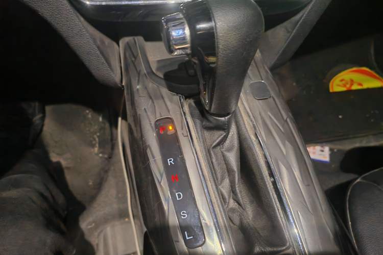 Used Honda XR-V 2020 220TURBO CVT Luxury Edition Gear Lever