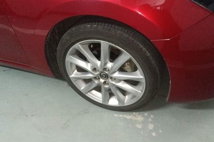 Used Mazda 3 Axela 2017 Sedan 2.0L Automatic Flagship Model China V Standard Right Front Wheel Hub