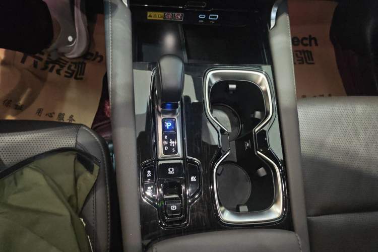 Used Lexus RX 2023 350h Four-Wheel Drive Enjoyment Version Gear Lever