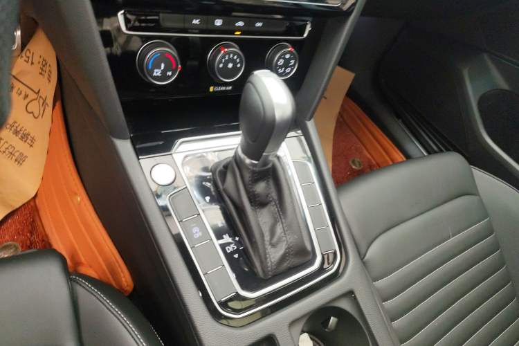 Used Volkswagen Magotan 2023 2 Million Units Limited-Edition 280TSI DSG Comfort Version