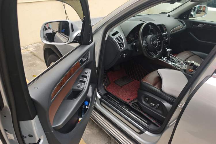 Used Audi Q5 2016 40 TFSI Comfort Model