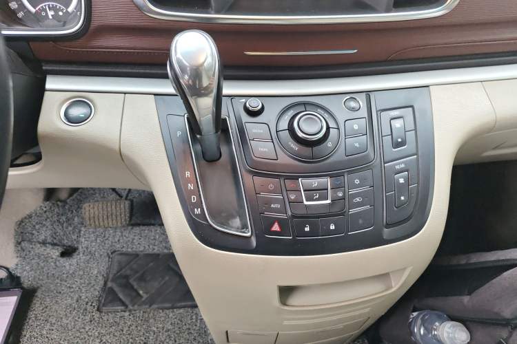 Used Buick GL8 2018 28T Luxury Model China VI Standard