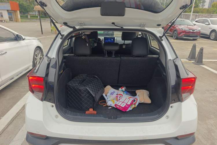 Used Toyota YARiS L Zhi Xuan 2021 X-Trail 1.5L CVT Leading Edition Trunk