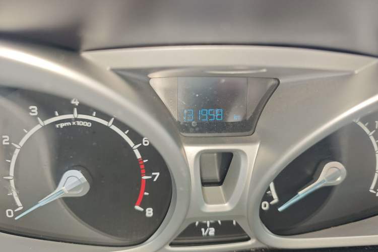 Used Ford EcoSport 2013 1.5L Automatic Prestige Model
