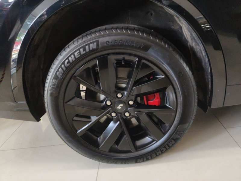 Used Li Auto L8 2023 Pro Model — 25