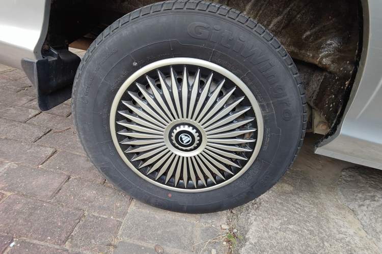 Used Foton Scenic G5 2021 2.0T Diesel Commercial Version 6-Seater Multi-Purpose Passenger Vehicle 4F20TC3