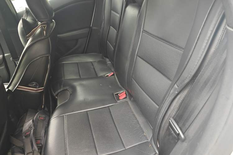 Used Volvo V40 2017 T4 Smart Luxury Edition
