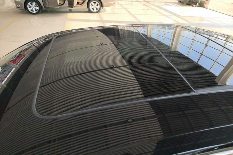 Used Volkswagen Magotan 2023 2 Million Units Limited Edition 330TSI DSG Leading Version
