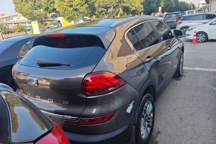 Used Qoros 5 2017 1.6T Automatic Prestige Model
