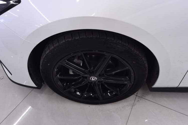 Used Changan UNI-V 2023 1.5T Prestige Model
