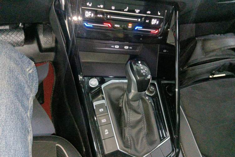 Used Volkswagen Tayron 2022 380TSI Four-Wheel Drive Luxury Connected Pro Version
