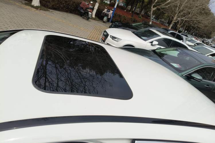 Used Mercedes-Benz E-Class 2016 E 200 L Sport Edition
