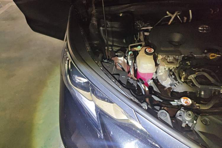 Used Toyota Granvia 2022 2.5L Hybrid Prestige Edition Right Front Headlight