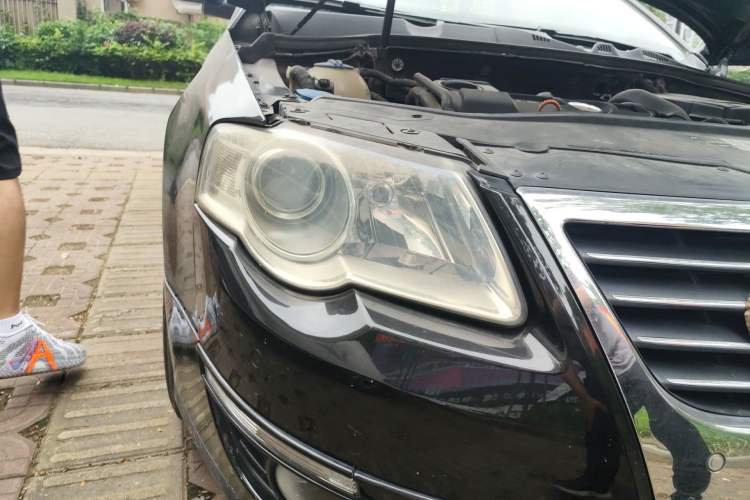 Used Volkswagen Magotan 2011 1.4 TSI Elite Edition Right Front Headlight