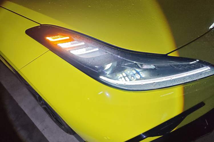 Used NETA GT 2023 580 AWD Right Front Headlight