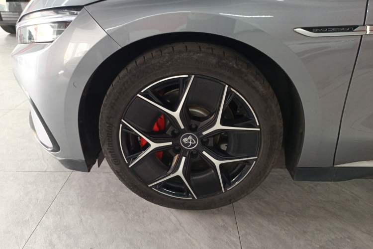 Used BYD Han 2022 EV Genesis Edition 715 km Front-Wheel-Drive Flagship Model Left Front Wheel Hub