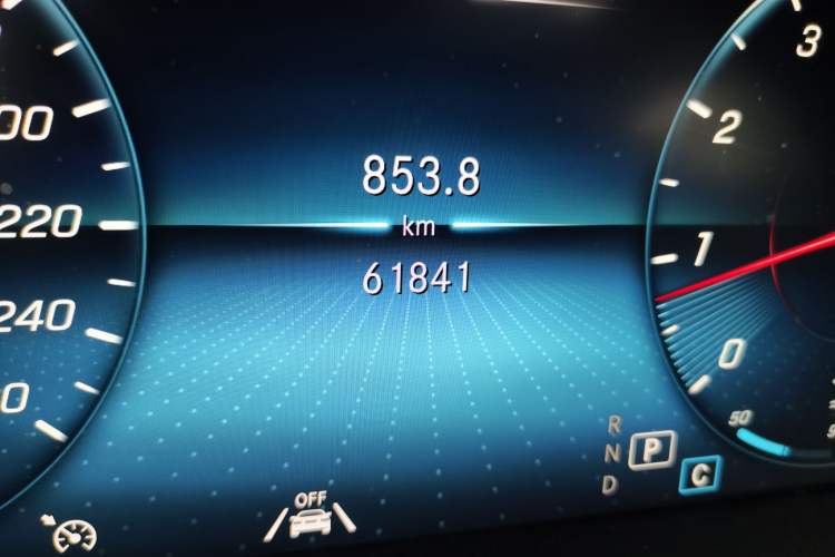 Used Mercedes-Benz GLC 2021 GLC 300 L 4MATIC Dynamic Model Odometer Close Up