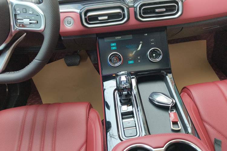 Used JETOUR X70 PLUS 2025 1.5T Luxury Edition 5 Seats