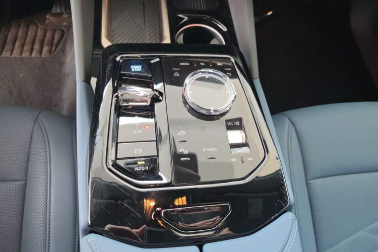 Used BMW i5 2025 xDrive 50L Luxury Package