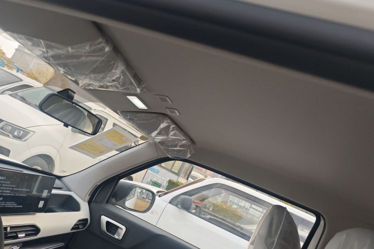 Used Geely Galaxy Panda 2024 Panda Mini 200km Endurance Bear
