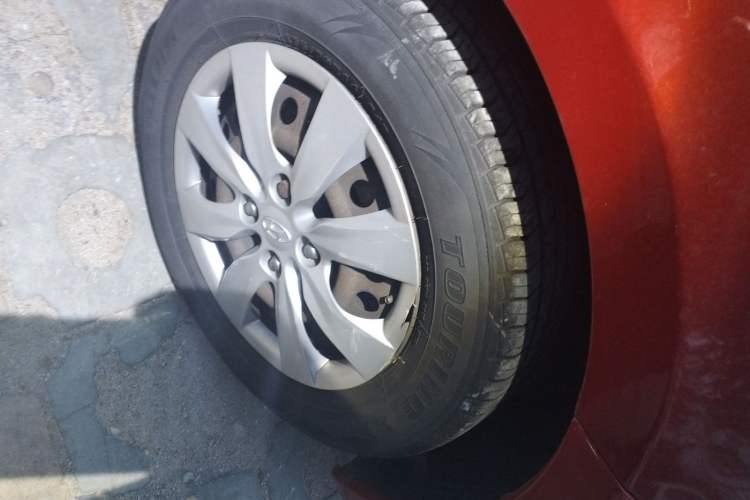 Used Hyundai Verna (older generation) 2010 Sedan 1.4L Manual Comfort GS
