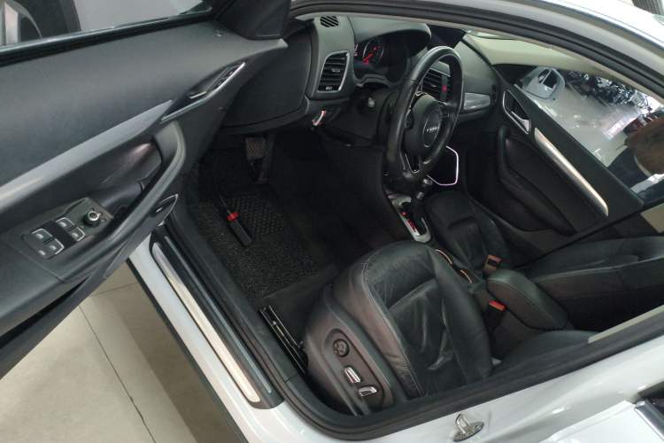 Used Audi Q3 2018 30th Anniversary Edition 30 TFSI Style Model