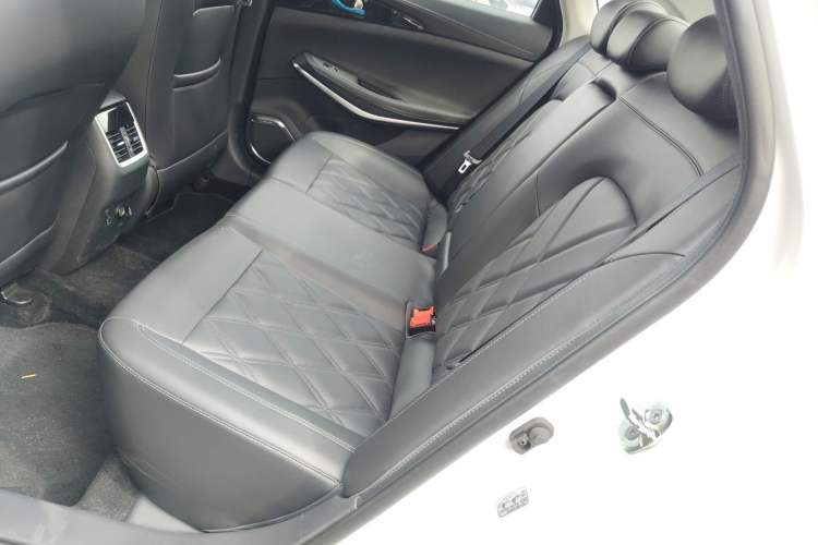 Used CHANGAN Ruicheng CC 2022 Blue Whale Edition 1.5T DCT Luxury Model Left Rear Seat