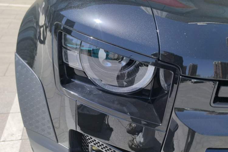 Used Land Rover Defender 2025 110 3.0T P400 Dark Edition