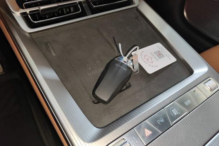 Used BYD Han L 2025 EV Four-Wheel Drive LiDAR Flagship Model