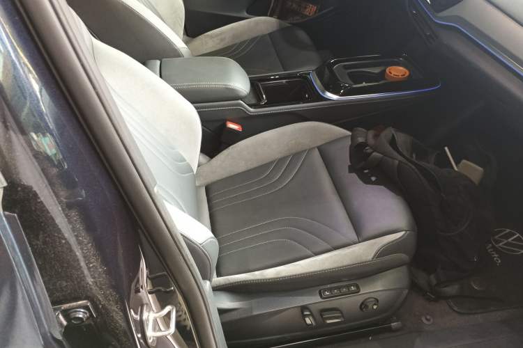 Used Volkswagen ID.4 CROZZ 2022 Long-Range Lite PRO Edition