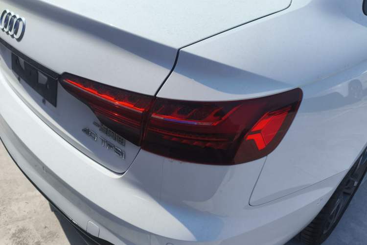 Used Audi A4L 2022 40 TFSI Luxury Dynamic Model